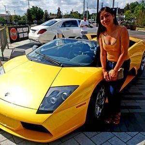 Meet your Posher, Dee